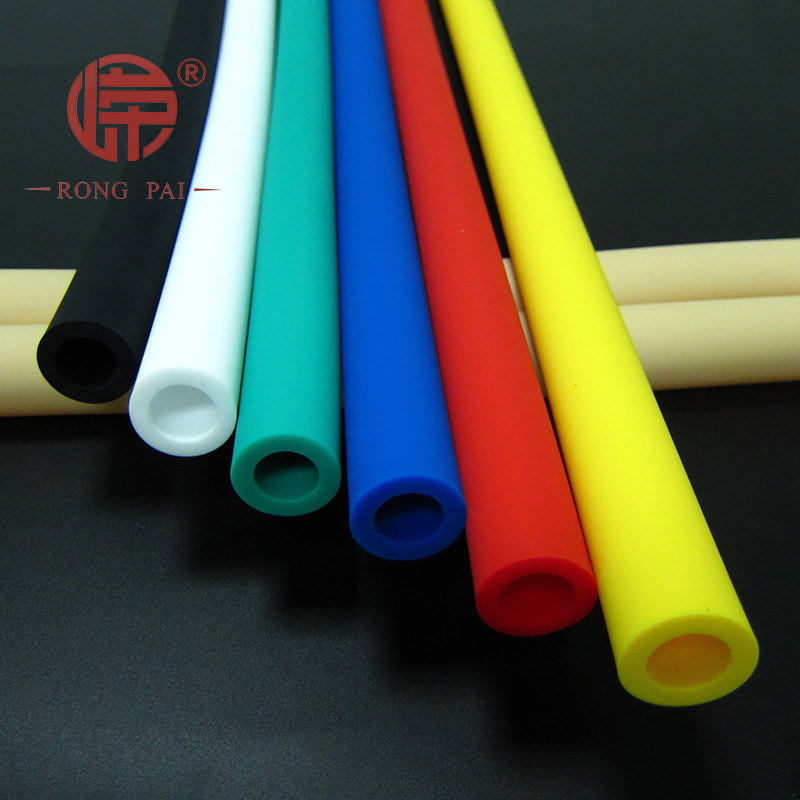 設備摩擦導致軟管常破？嶸牌硅膠管外覆耐磨層，壽命提升3倍！